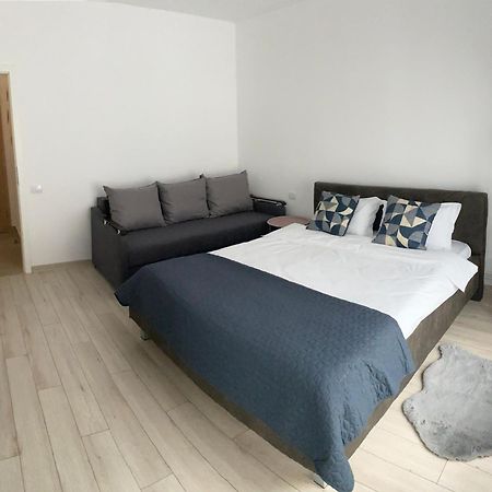 Deea H24 Apartment Risnov Exterior photo